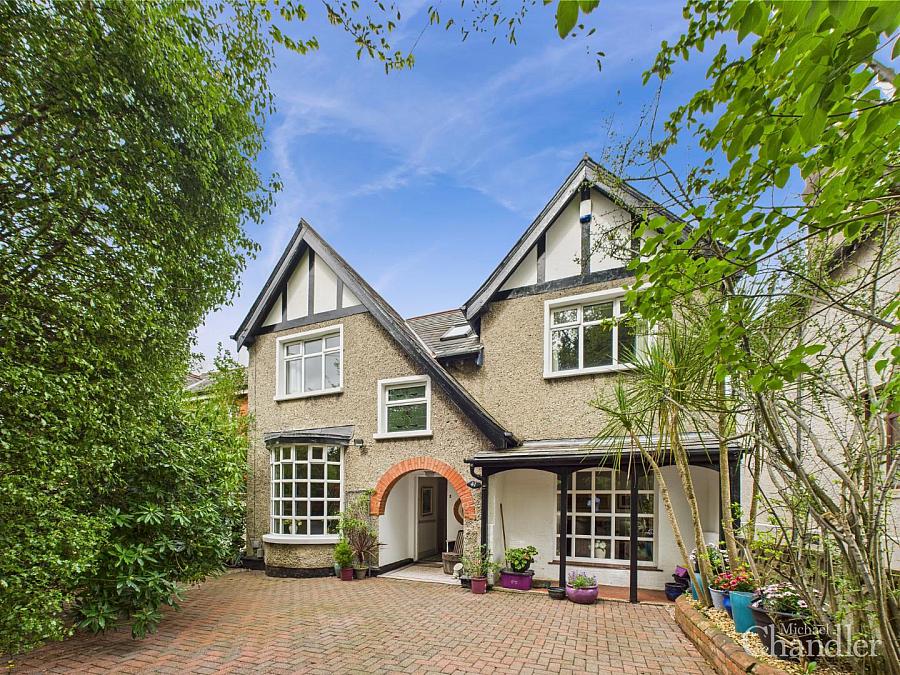 41 Upper Knockbreda Road