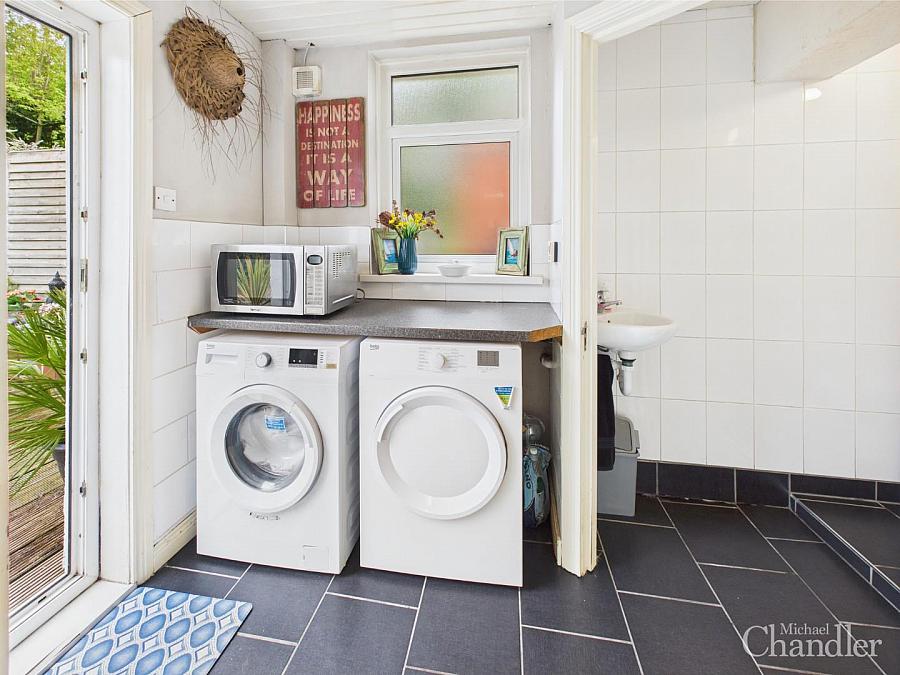 41 Upper Knockbreda Road