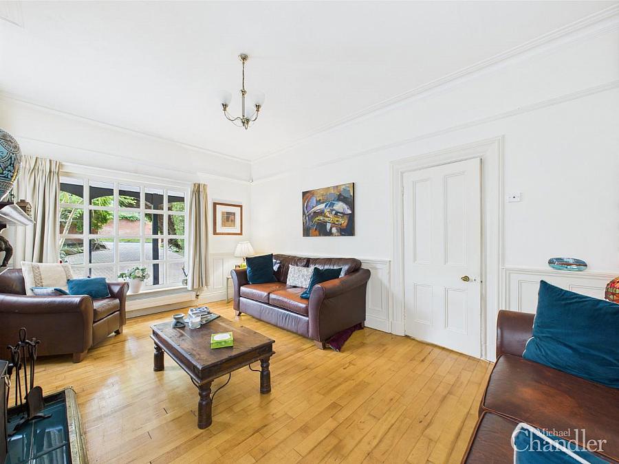 41 Upper Knockbreda Road