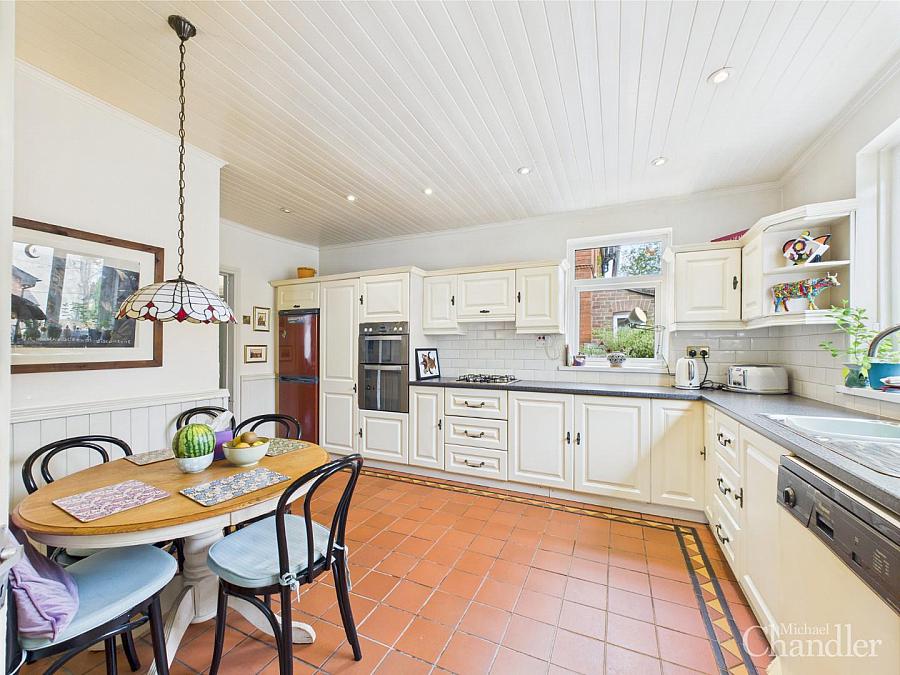 41 Upper Knockbreda Road