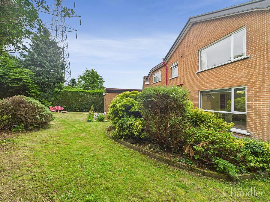 5 Whinney Heights