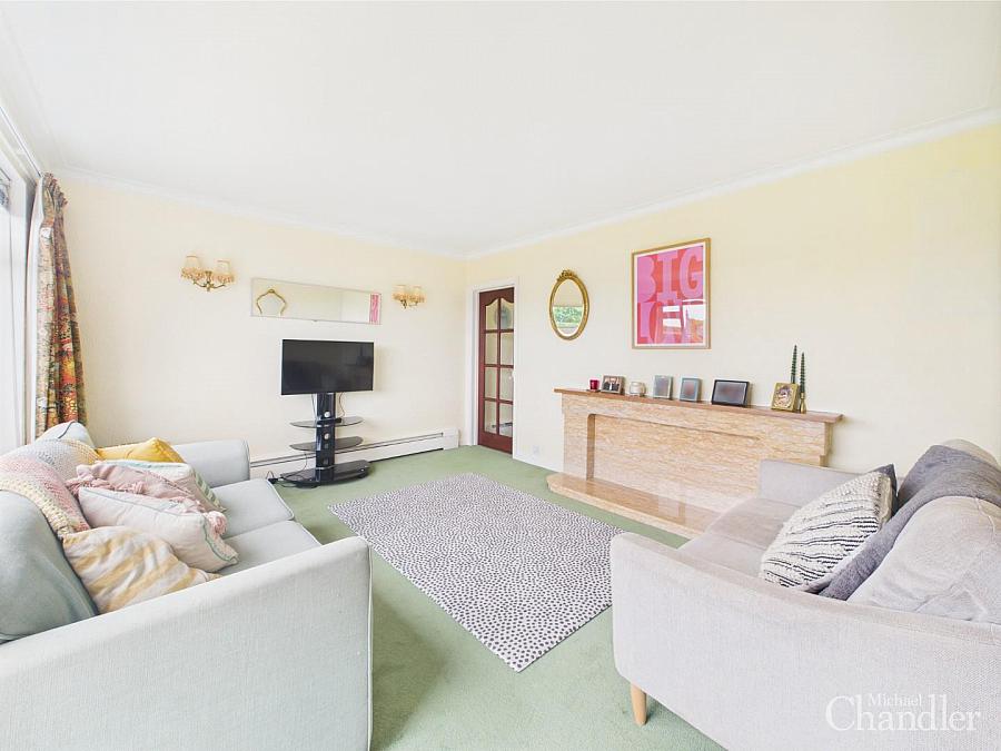 5 Whinney Heights