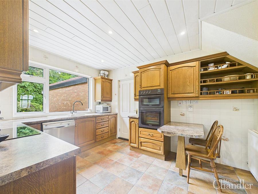 5 Whinney Heights