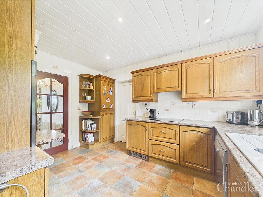 5 Whinney Heights