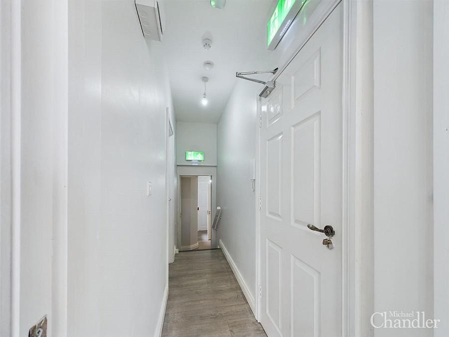 Flat 2 90 University Avenue
