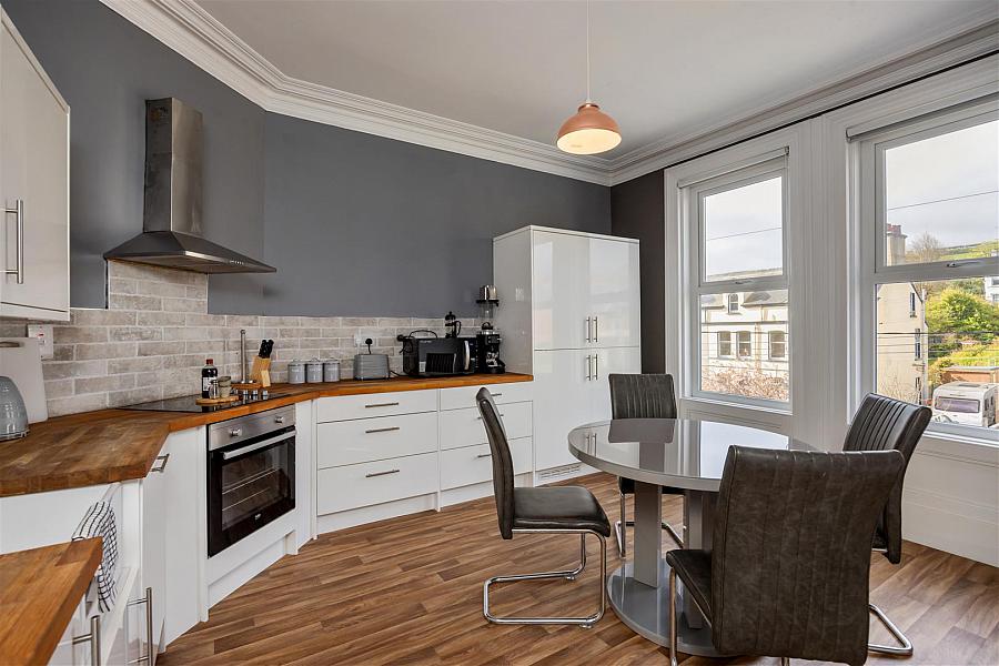 Cafe, Airbnb & Business Opportunity Kings Road