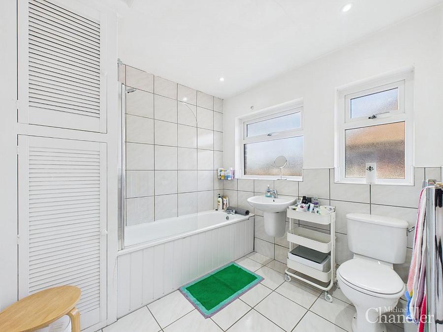 49 Newton Park