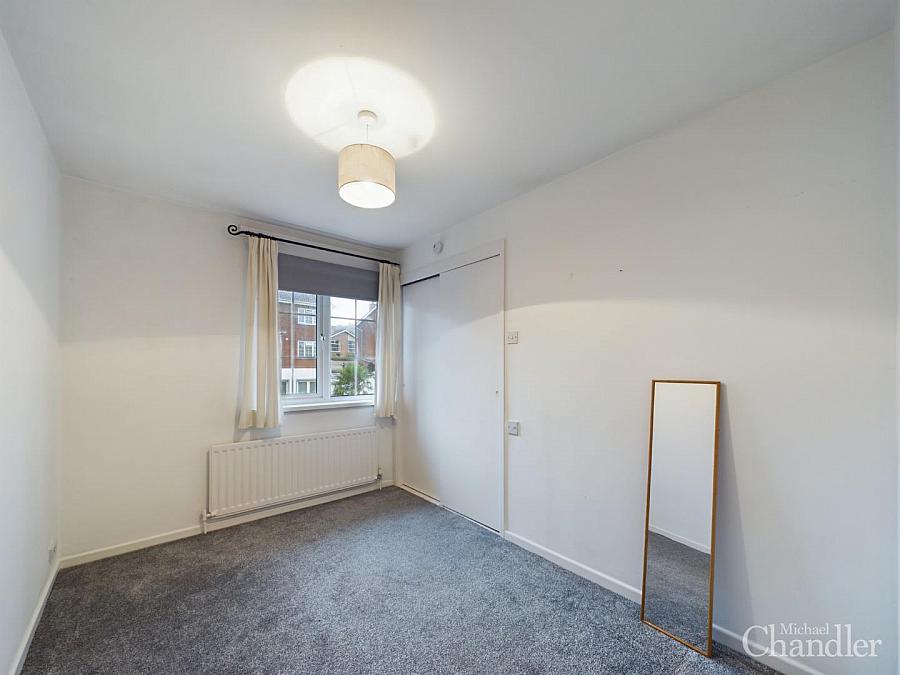 16a Hanwood Drive