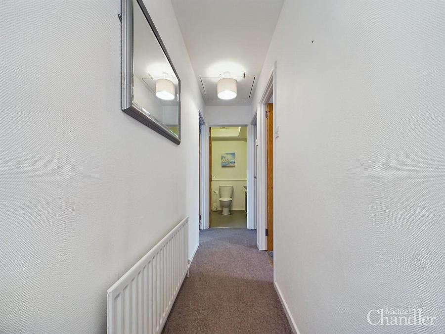 16a Hanwood Drive