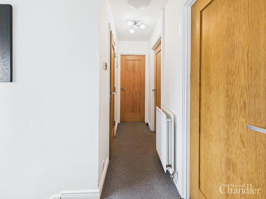 21B Dundonald Heights