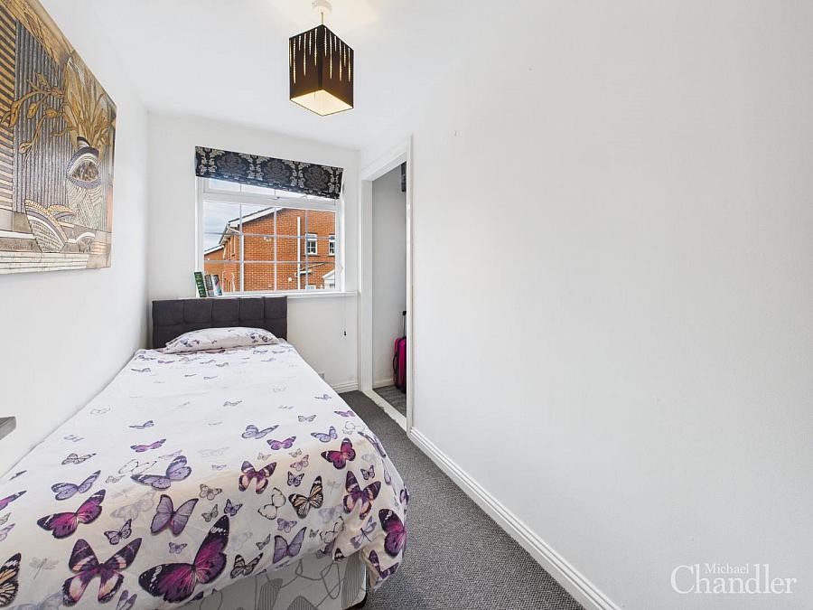 21B Dundonald Heights