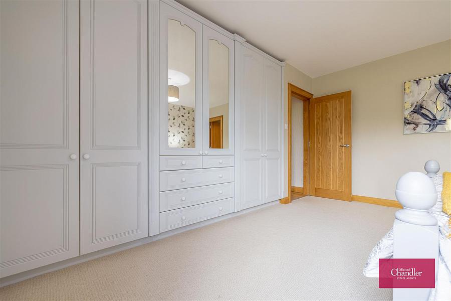 41 Lisleen Road South