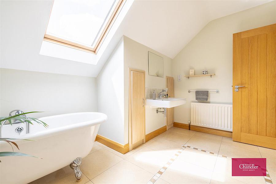 41 Lisleen Road South