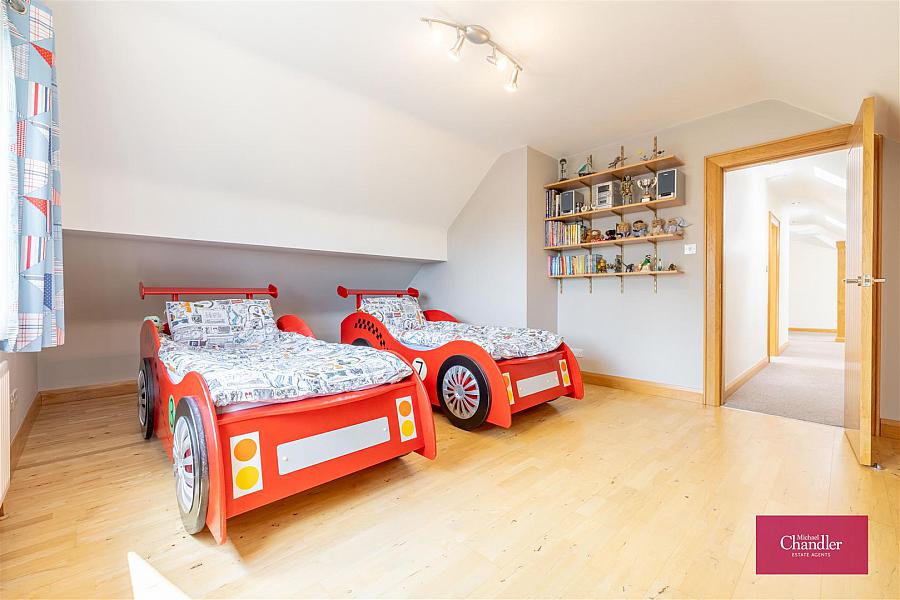 41 Lisleen Road South