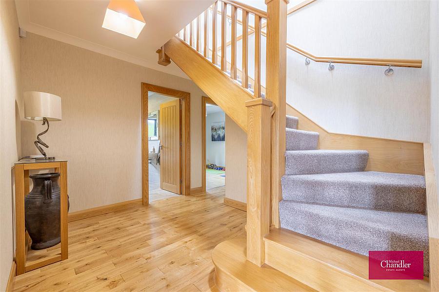 41 Lisleen Road South
