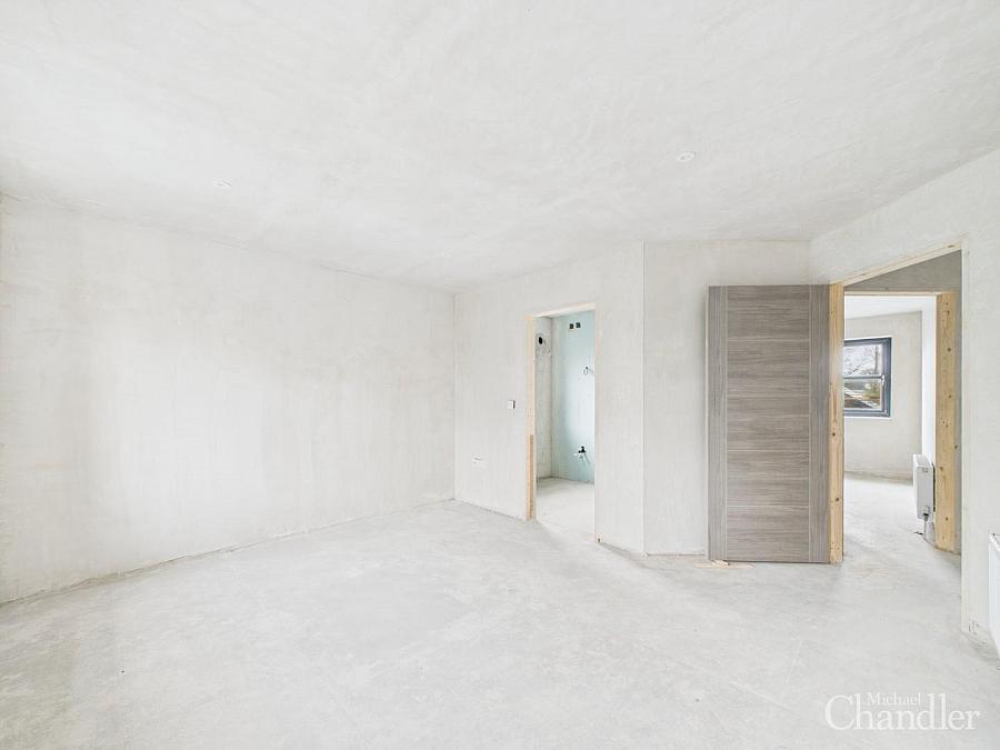 38a The Brae