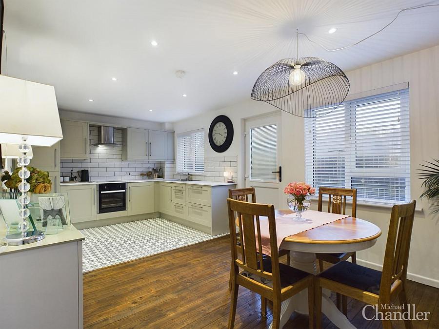36 Killynure Park