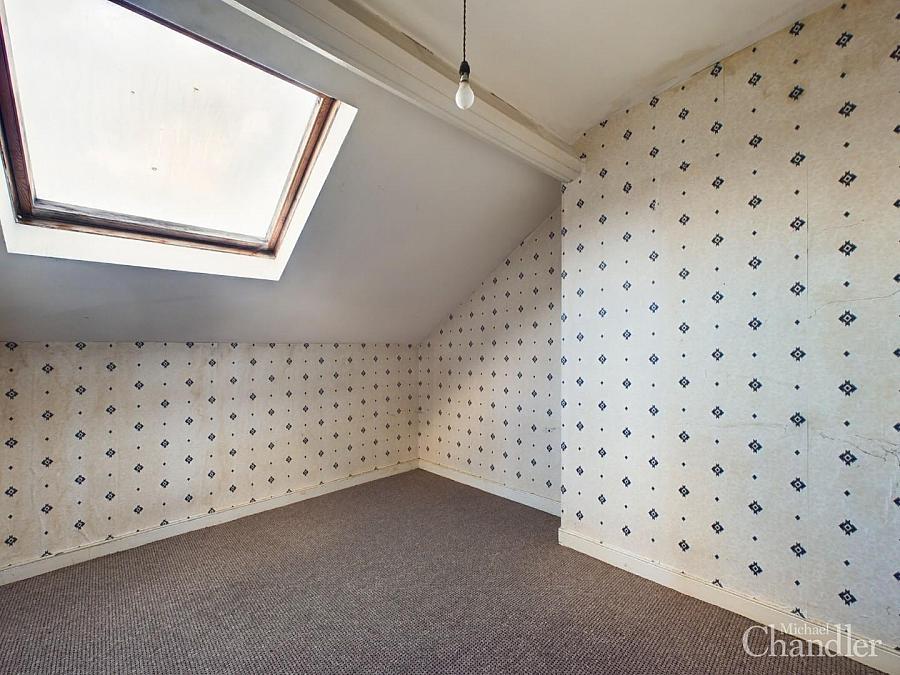 21 Agincourt Avenue