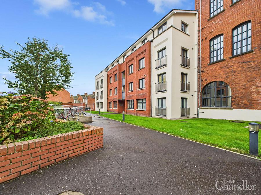 33 Old Bakers Court