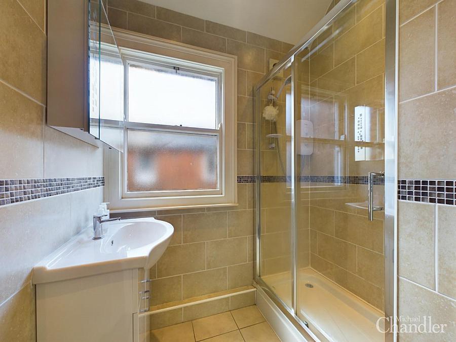 Apt 3 Moyallon Gardens 25 Annadale Avenue