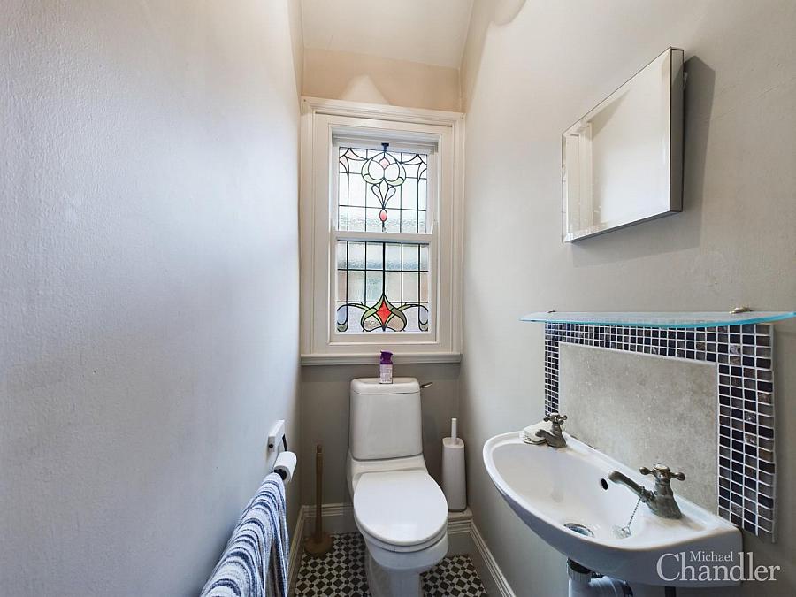 Apt 3 Moyallon Gardens 25 Annadale Avenue