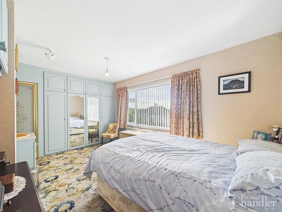 35 Glenholm Crescent