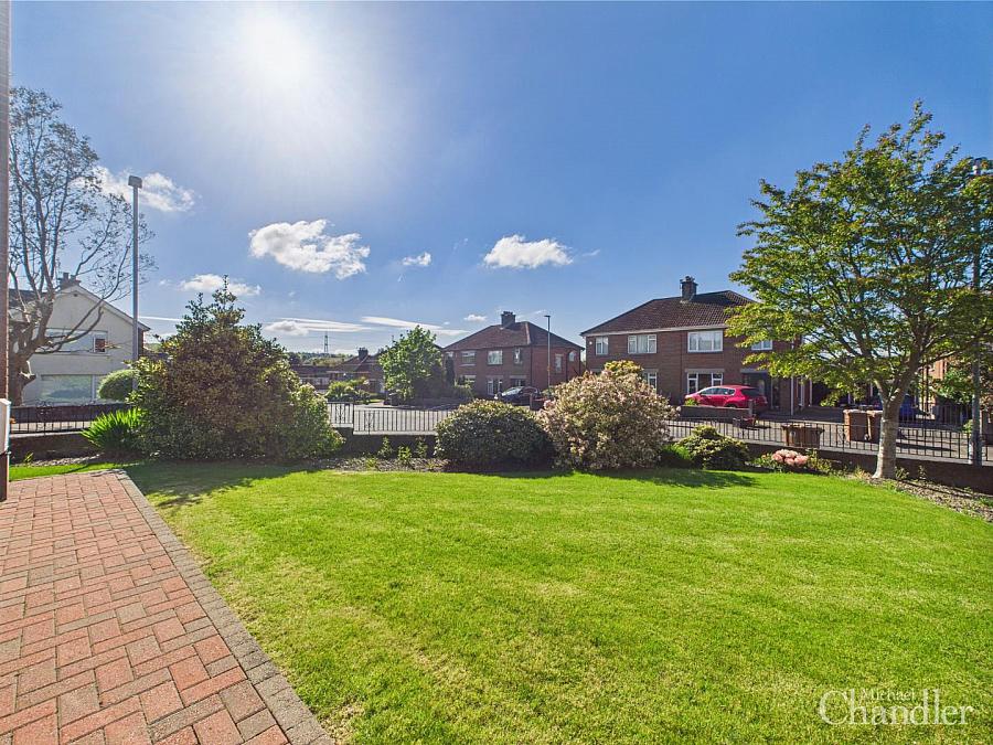 35 Glenholm Crescent