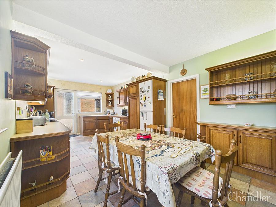 35 Glenholm Crescent