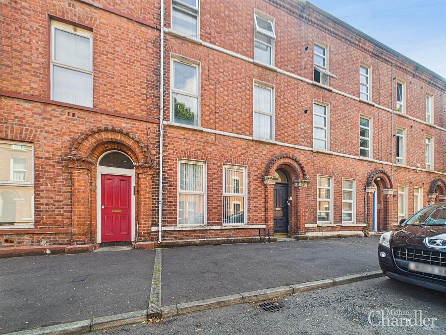 Apt 1 74 Fitzroy Avenue