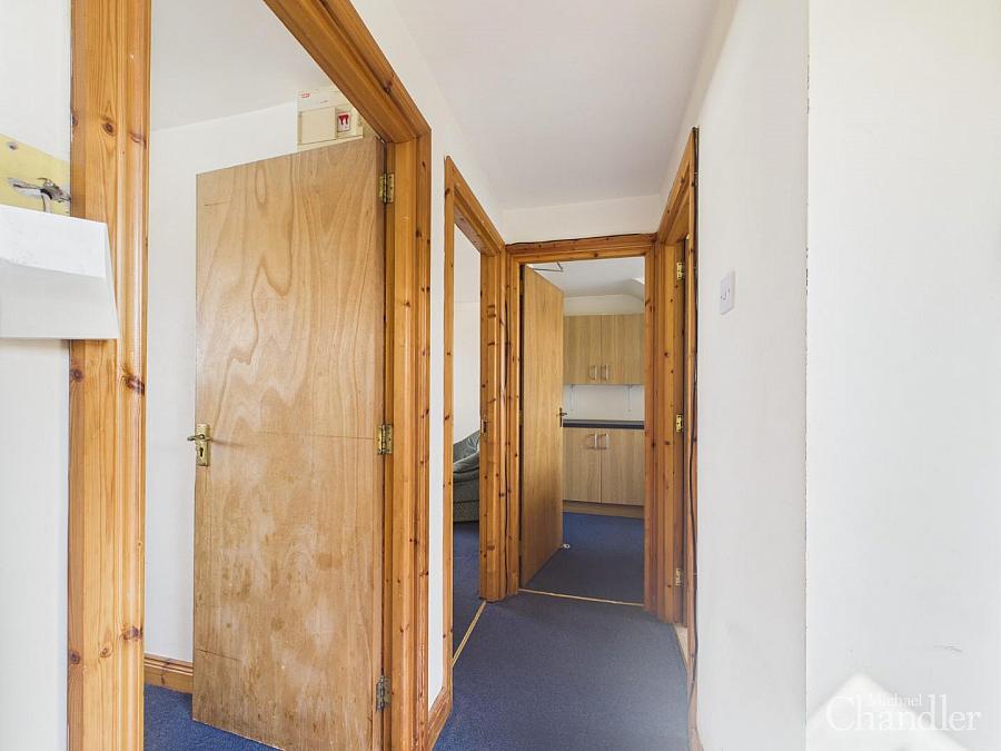 Apt 4 74 Fitzroy Avenue