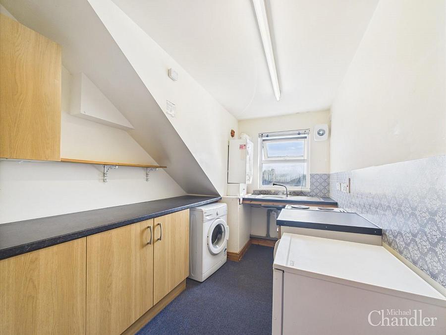 Apt 4 74 Fitzroy Avenue
