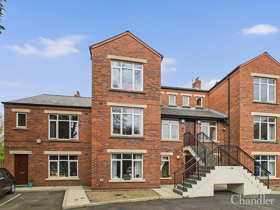 Apt 2 16 Annadale Avenue