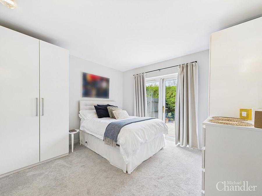 Apt 2 16 Annadale Avenue
