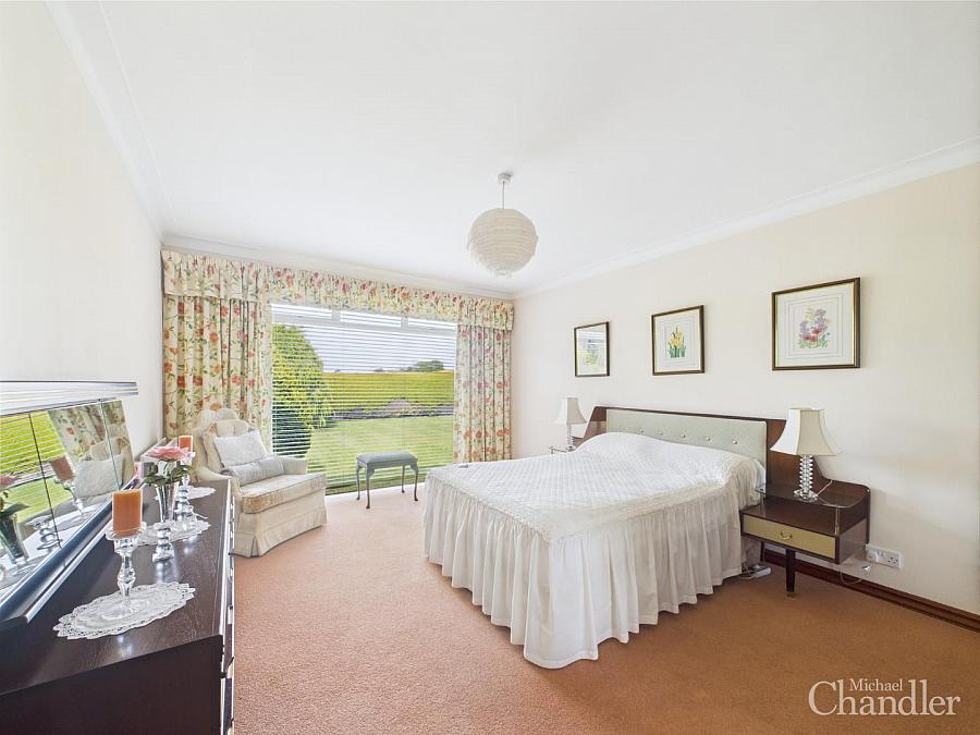 85 Knockbracken Road