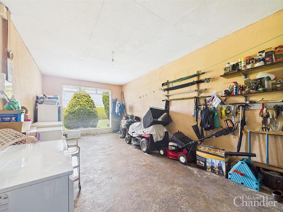 85 Knockbracken Road