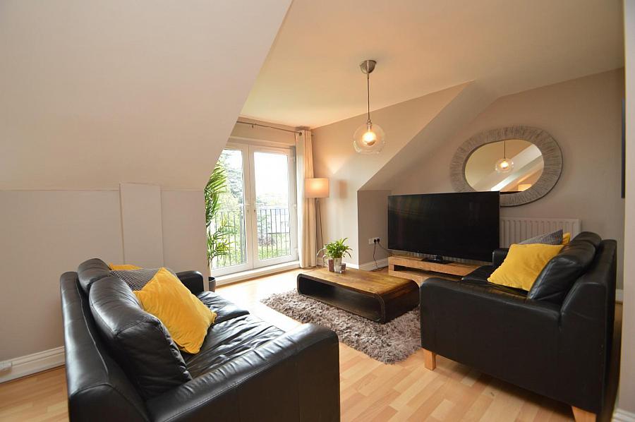 Apt 30 Grafton Court