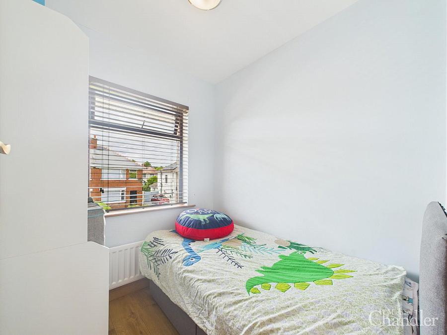 18 Knockbreda Drive