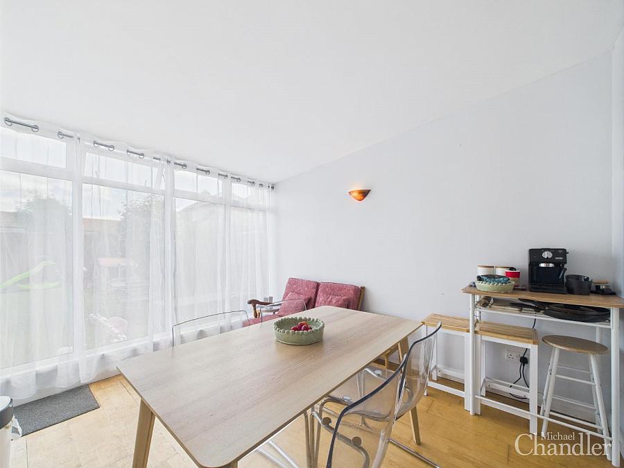 18 Knockbreda Drive