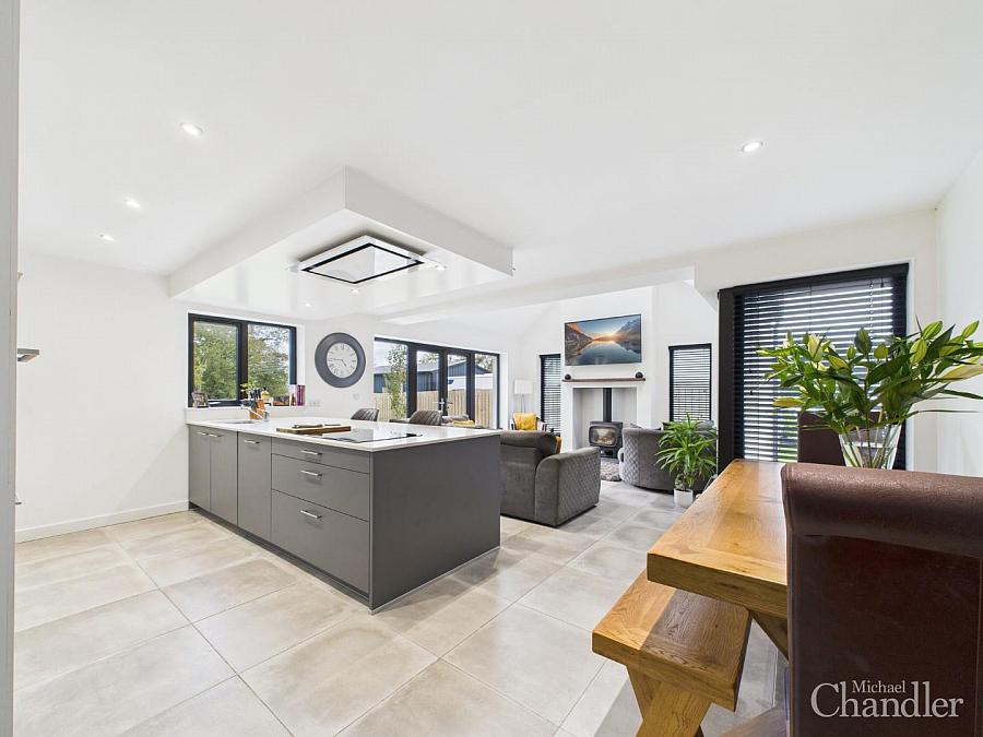 330 Comber Road
