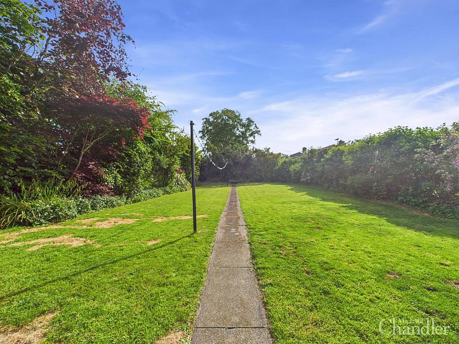 242 Saintfield Road