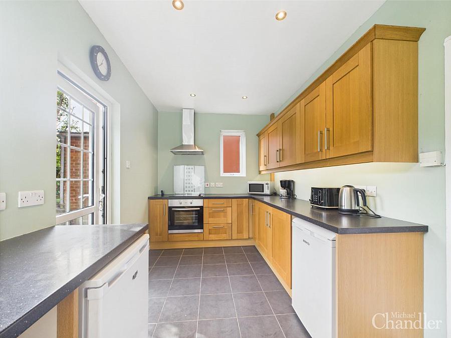 242 Saintfield Road