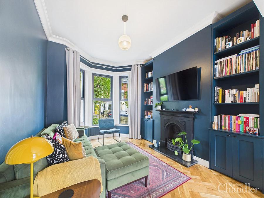 32 Deramore Avenue