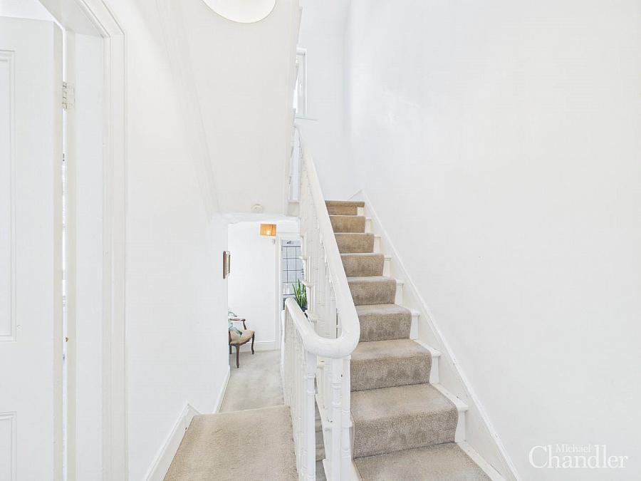 62 Ravenhill Avenue