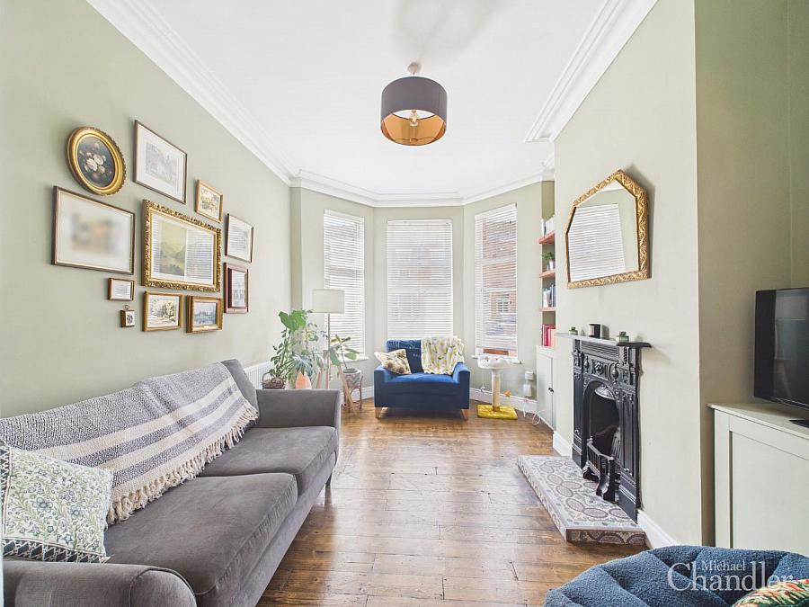 62 Ravenhill Avenue