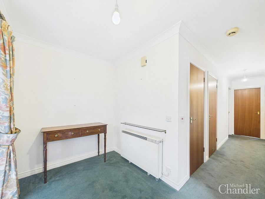 17 Queensfort Court