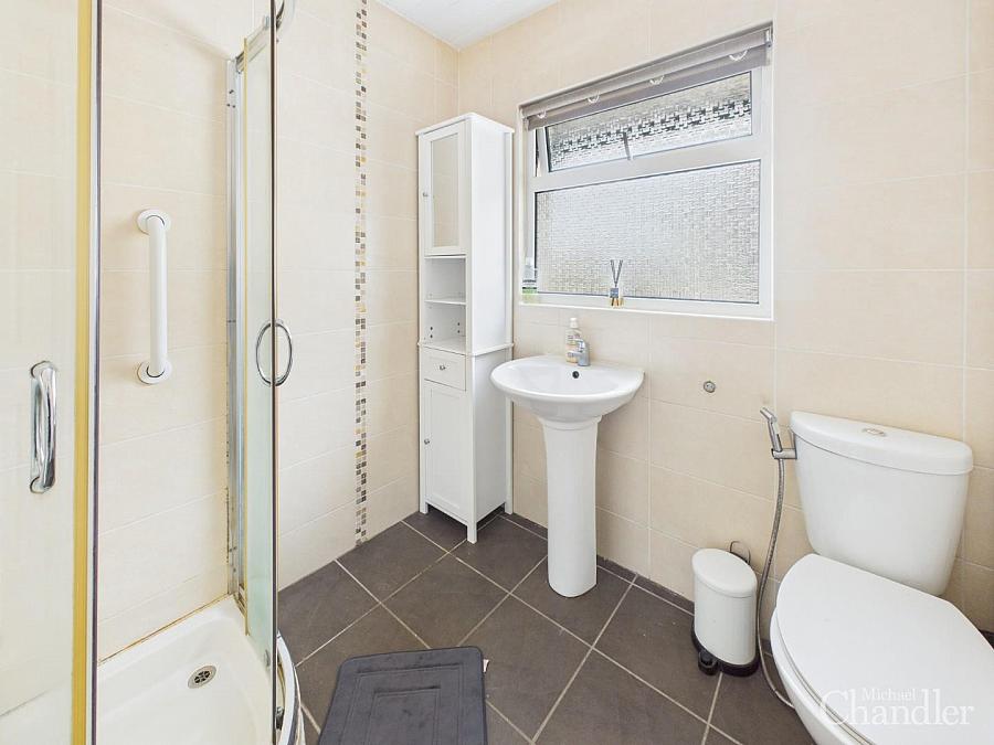 329 Castlereagh Road