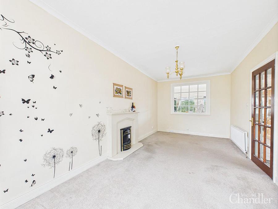 329 Castlereagh Road