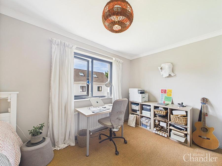 3 Creevy Close