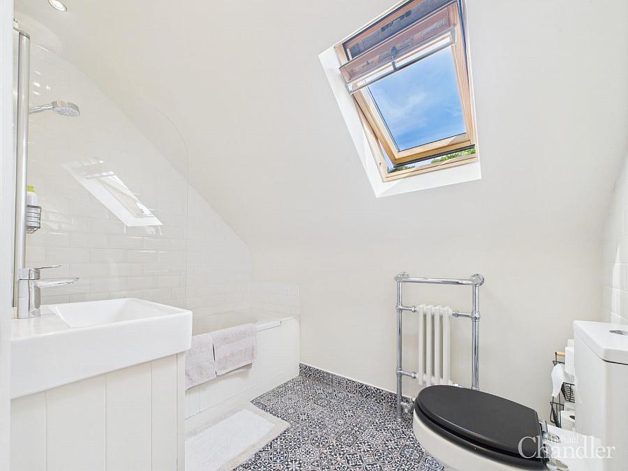 3 Creevy Close
