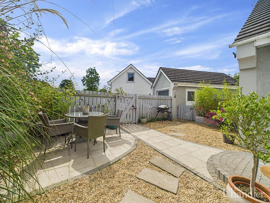 3 Creevy Close